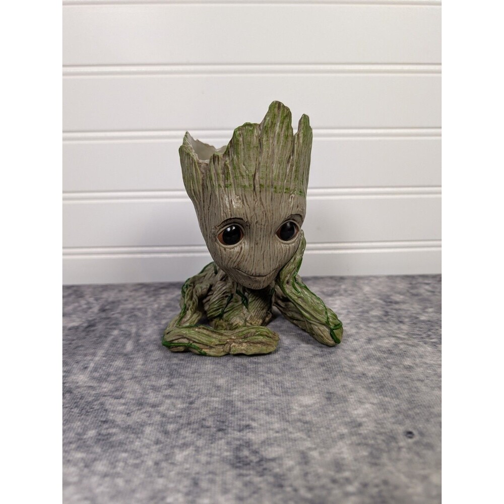 Baby Groot Galaxy Guardians Figure Flowerpot Man Pen Tree Flower Planter Gift